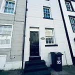 Scotch Terrace - 3 Bedrooms - Sleeps 6