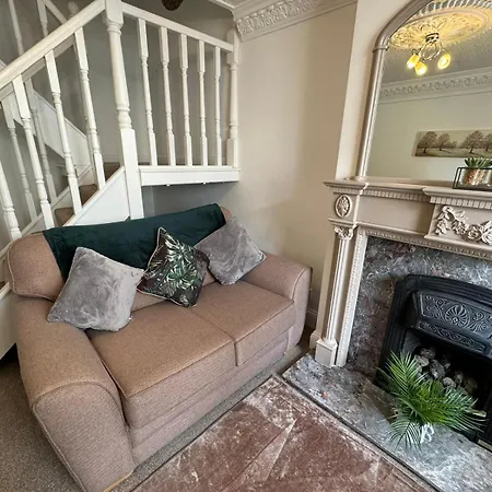 Scotch Terrace - 3 Bed House Holiday home *