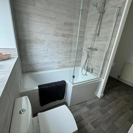 Scotch Terrace - 3 Bedrooms - Sleeps 6 別荘 *
