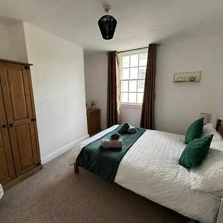 Scotch Terrace - 3 Bedrooms - Sleeps 6 Whitehaven